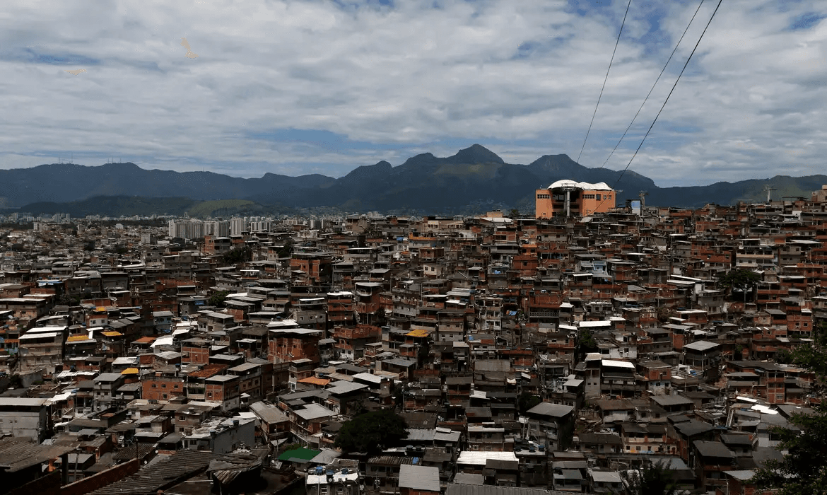 O livro “Pequenos Grandes Saberes”, da ActionAid, reúne relatos de 350 participantes de favelas, territórios indígenas, quilombos e comunidades rurais de seis estados.