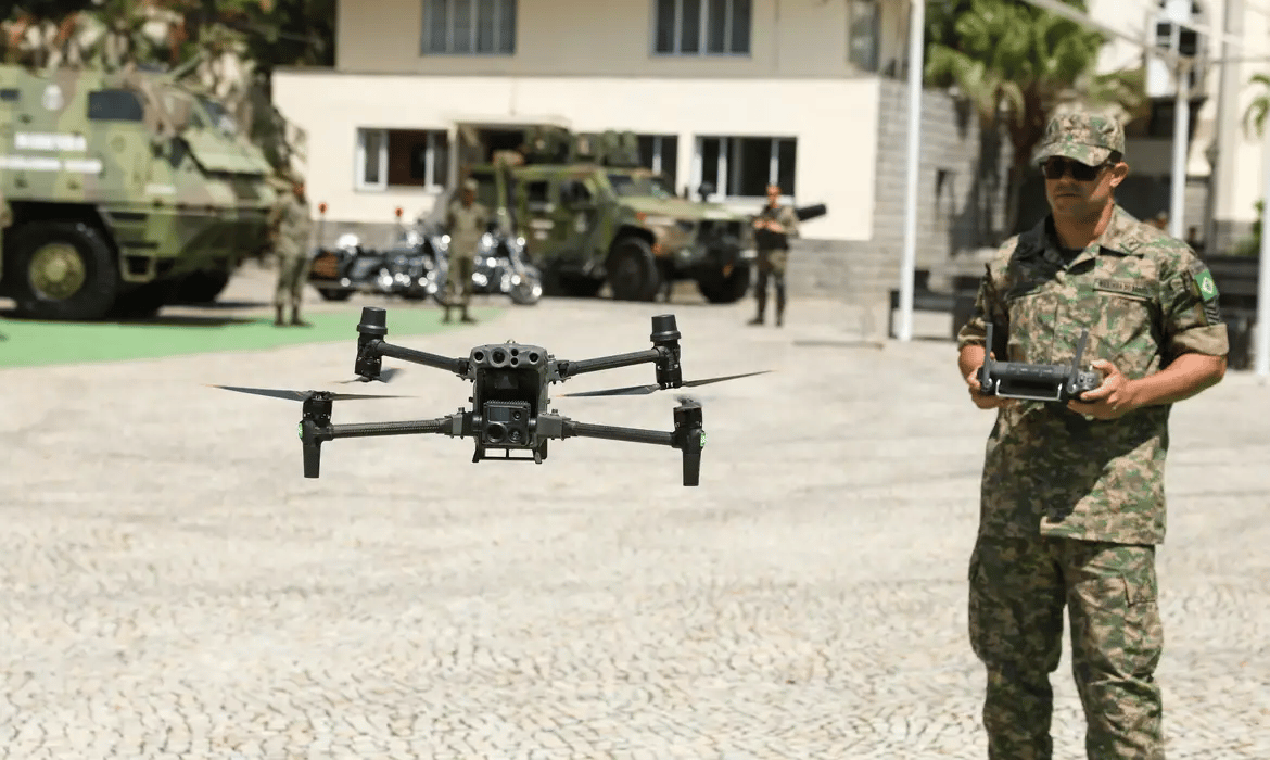 Fuzileiros Navais modernizam defesa com esquadrão de drones e mísseis de fabricação nacional