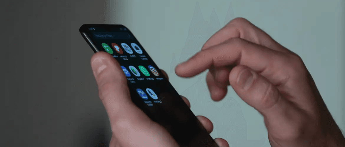 Criminosos estão espalhando um aplicativo falso chamado “INSS Reembolso”