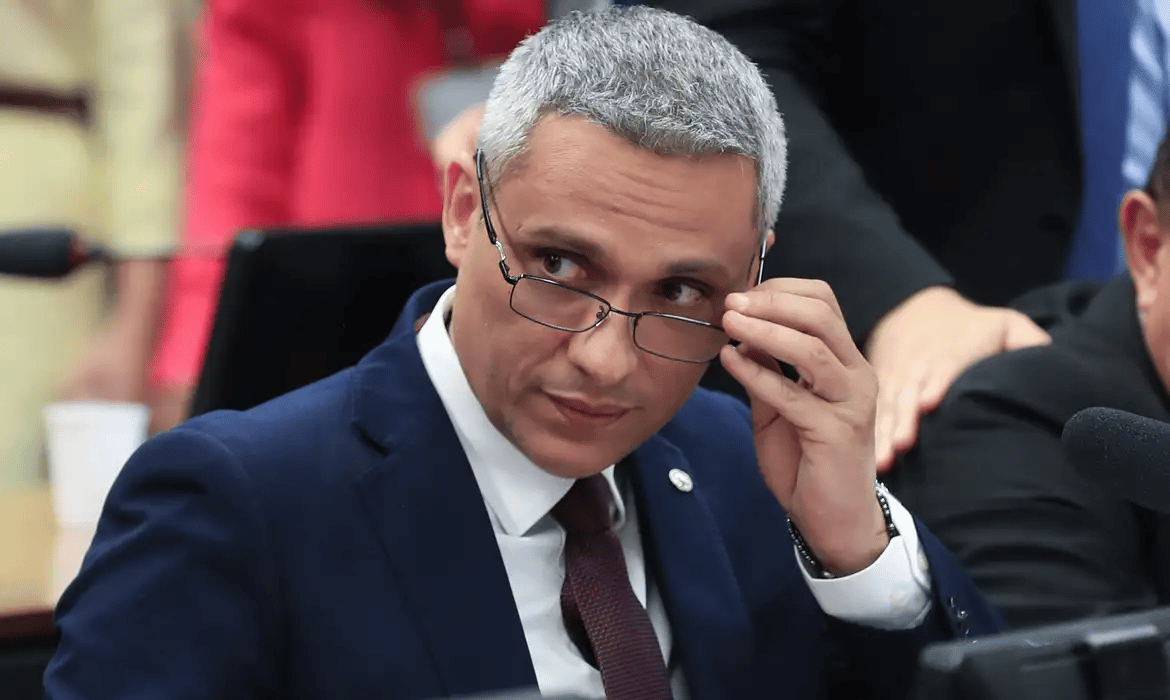STF torna deputado Gustavo Gayer réu por injúria contra Lula