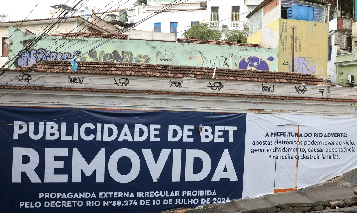 Bets deixaram R$ 62,5 bilhões em perdas familiares em 2025.