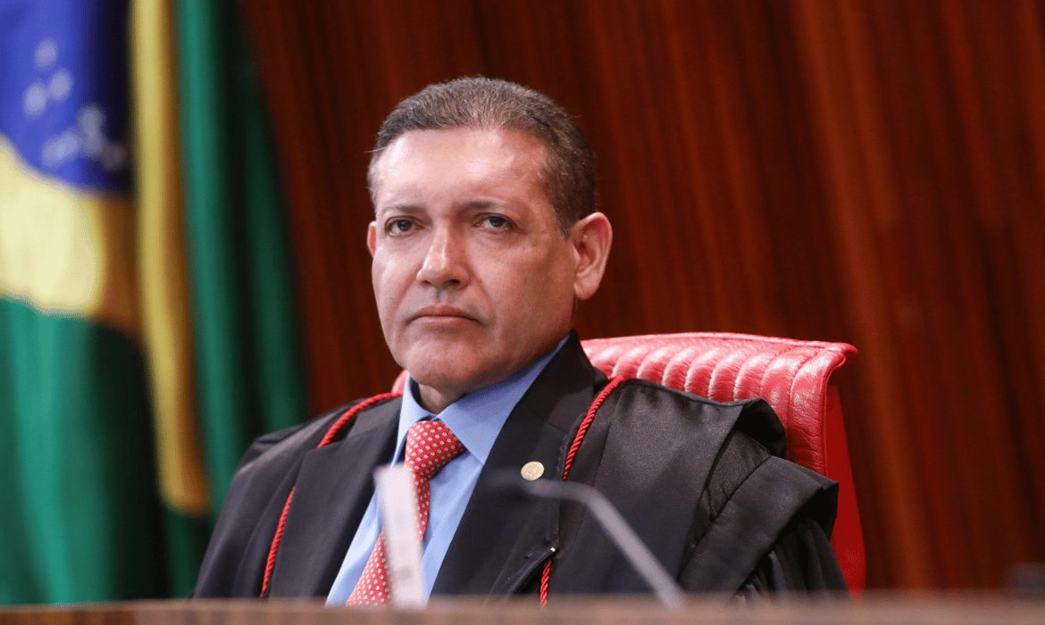 Jornal sindical tem circulação proibida por decisão de Nunes Marques
