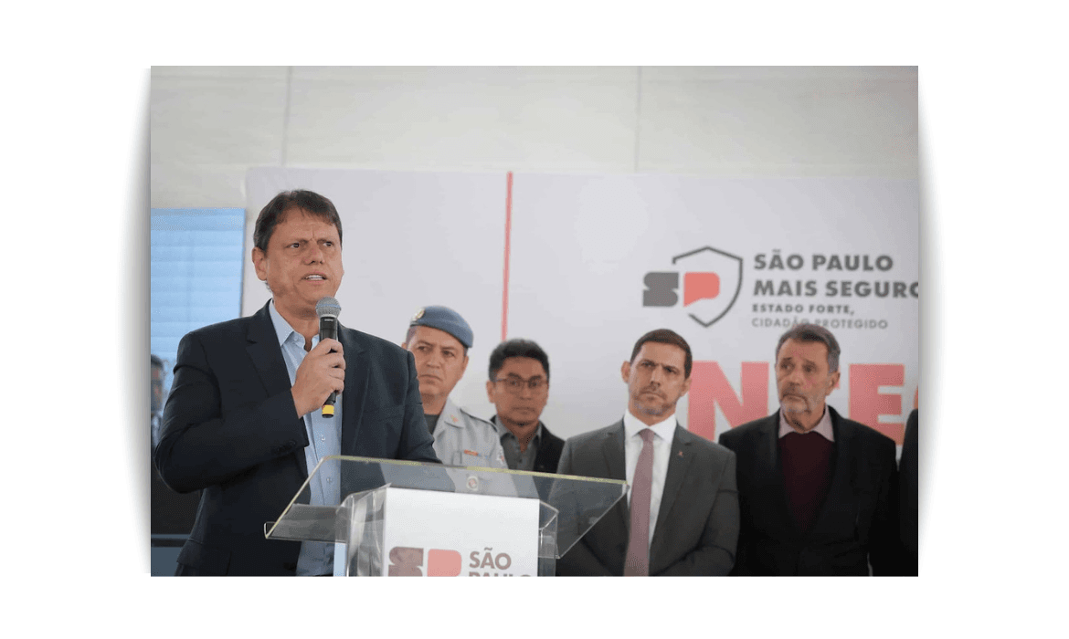 Tarcísio admite falha na segurança e pede desculpas às vítimas