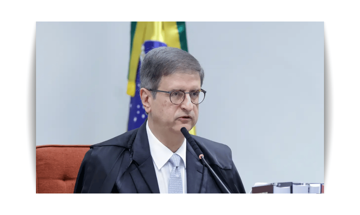 PGR aponta ilegalidade em investigação sobre Moraes e Vorcaro