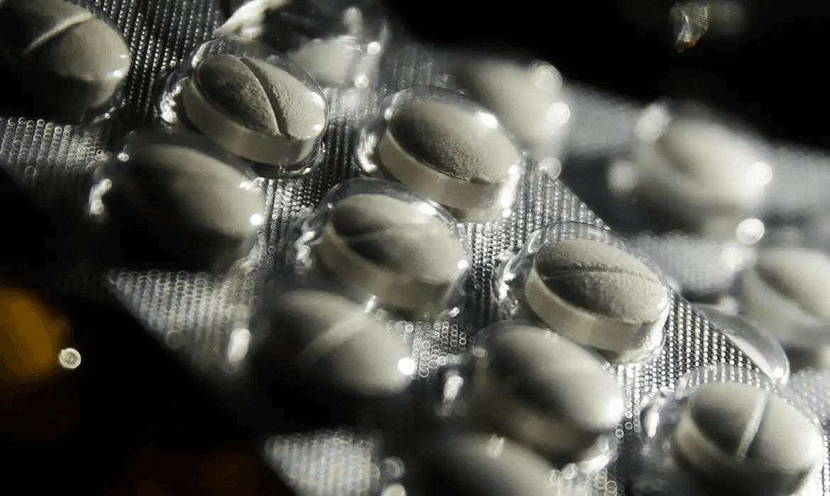 Câmara dos Deputados aprovou o Projeto de Lei 2158/23 que autoriza a instalação de farmácias dentro de supermercados