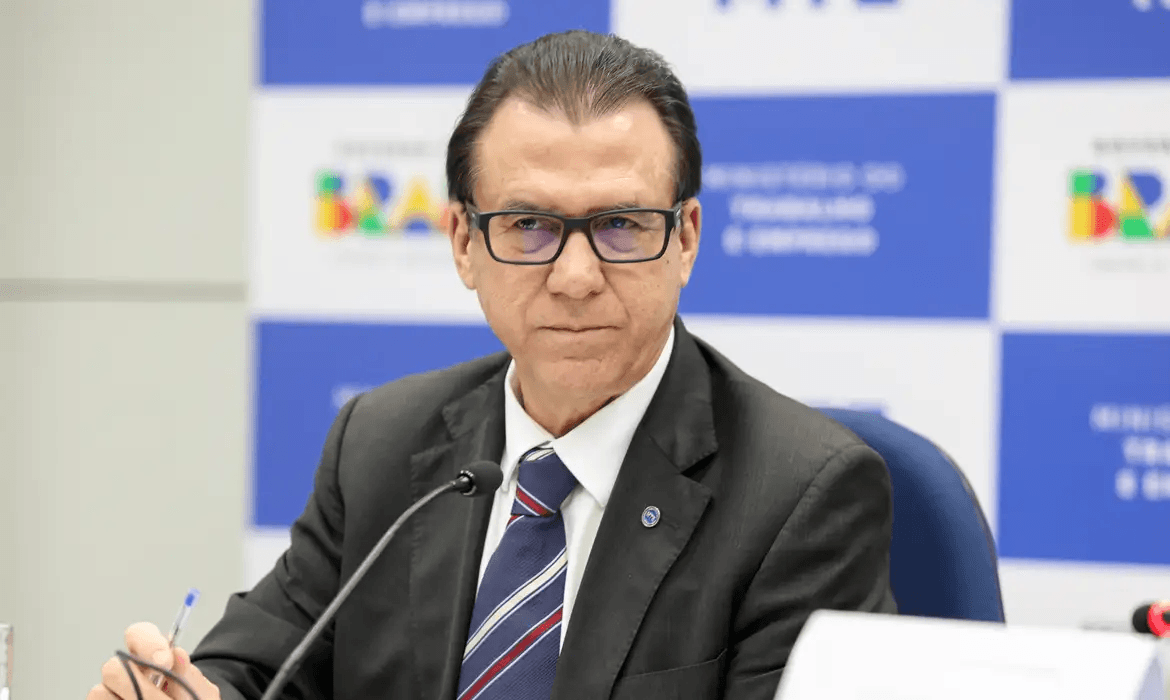 Ministro Luiz Marinho admite envio de PL se debate não avançar