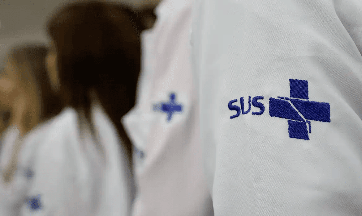 Paciente com suspeita de Ebola em SP testa positivo para meningite