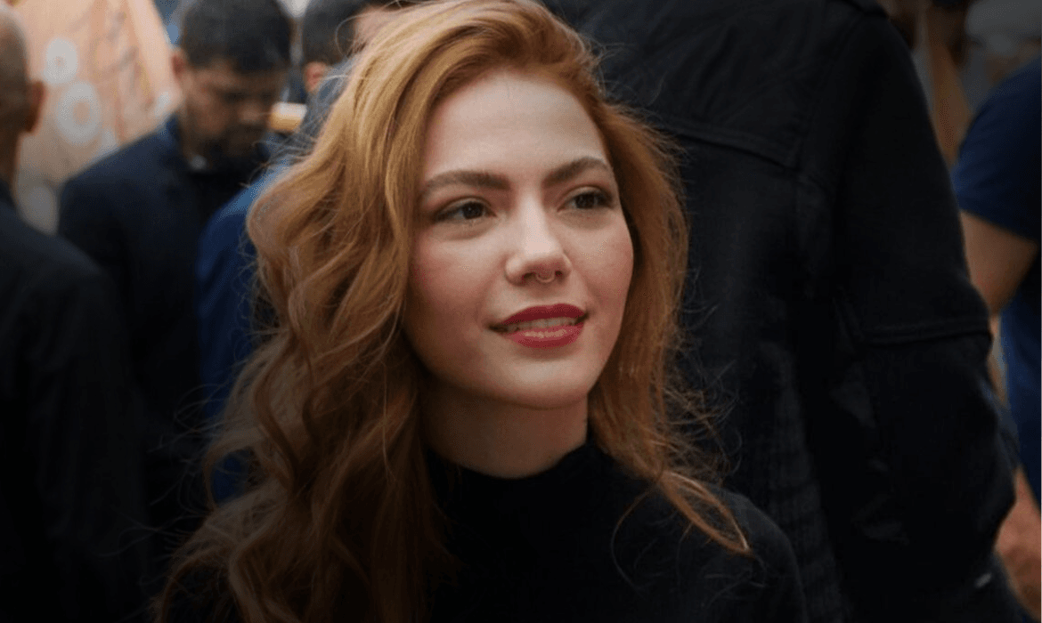 A deputada estadual Sarah Poncio (Solidariedade-RJ) tem uma fortuna... negativa. Ela deve R$ 1,7 BILHÃO à União.